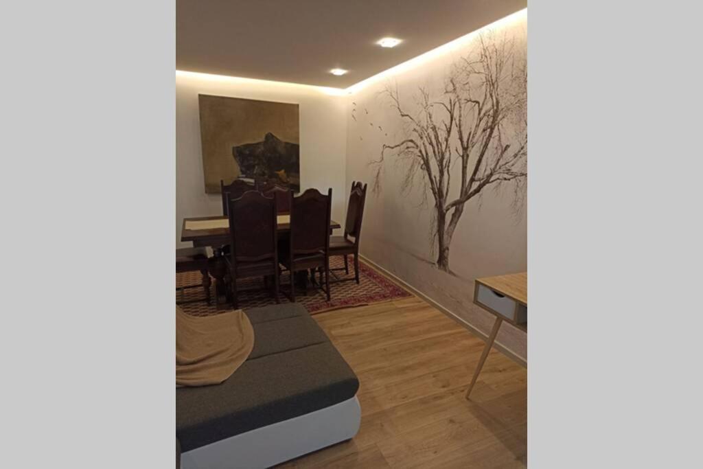 Tres Bel Appartement Rez De Jardin Appart De 53M2. Pfastatt Bagian luar foto